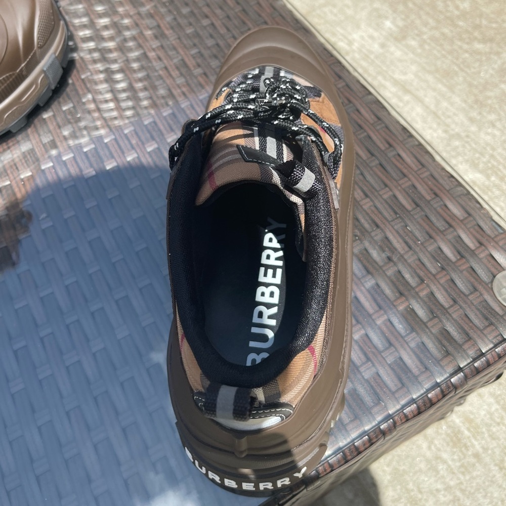 Burberry Sneaker Boots - Picture 3 of 8